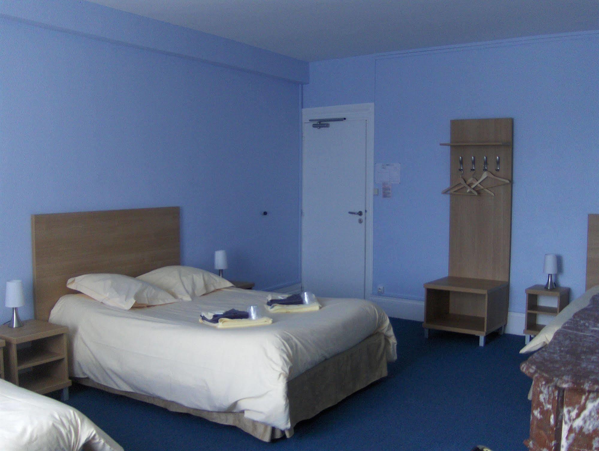Hotel La Tour De Crecy Exterior foto